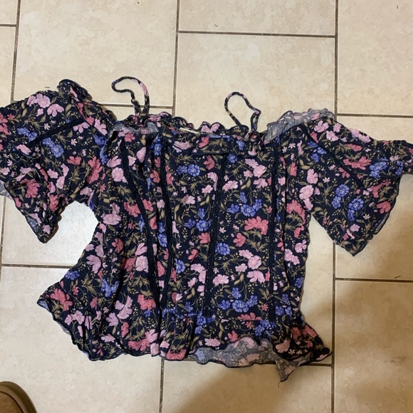 Top - Picture 3 of 8